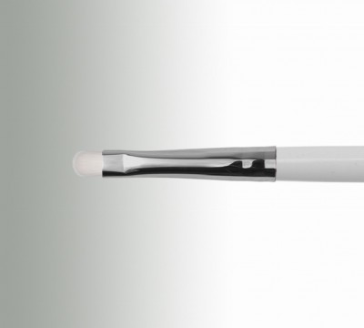 Кисть Roubloff Moonlight 204 овальная из синтетики для теней 